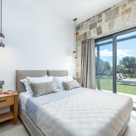 Angelos Vila Katelios